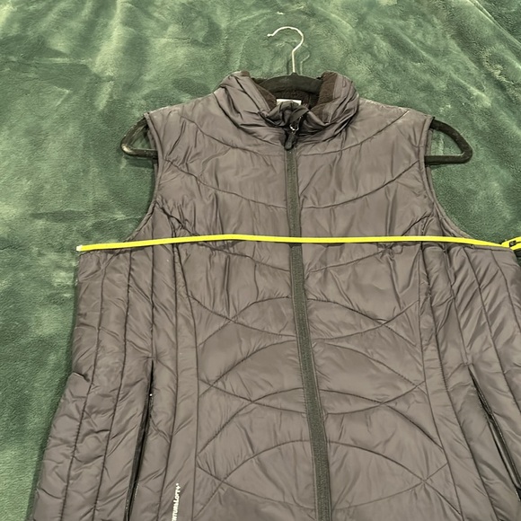 Champion nylon/polyester puffer vest , black - Picture 3 of 6